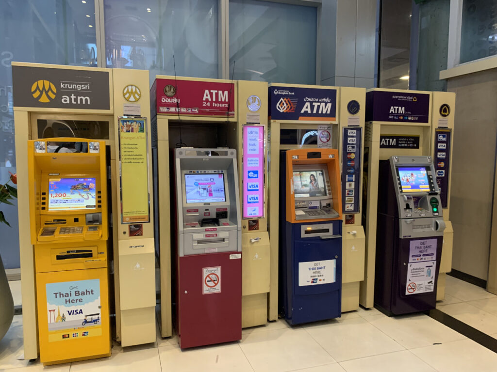 geld-abheben-thailand-atm